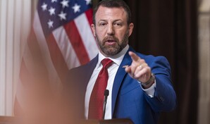 Secretario de Seguridad de EE. UU. condiciona fondos de los estados a seguridad electoral