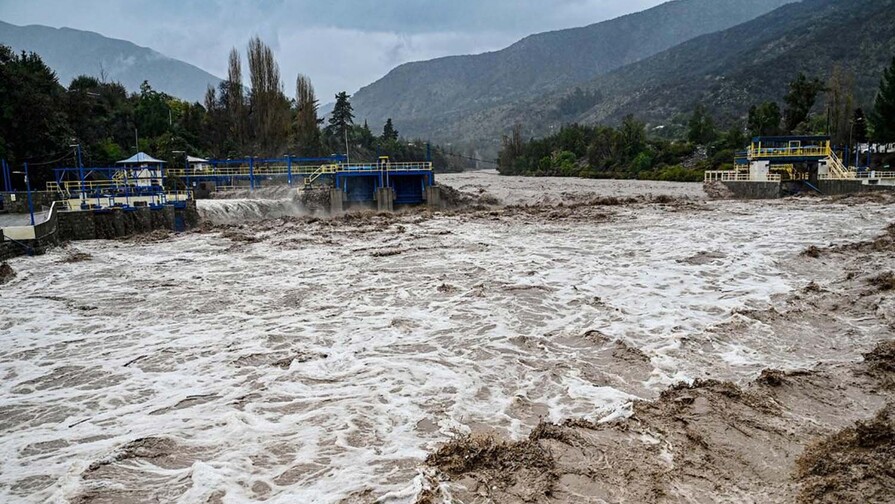 Fuerte temporal en Chile deja tres fallecidos y decenas de damnificados
