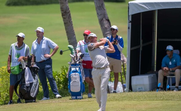 Todd Clements asume el liderato del Corales Puntacana Championship Tour Event