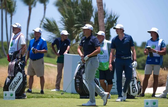 Clements impone un ritmo hist&oacute;rico y acaricia el t&iacute;tulo del Corales Puntacana Championship