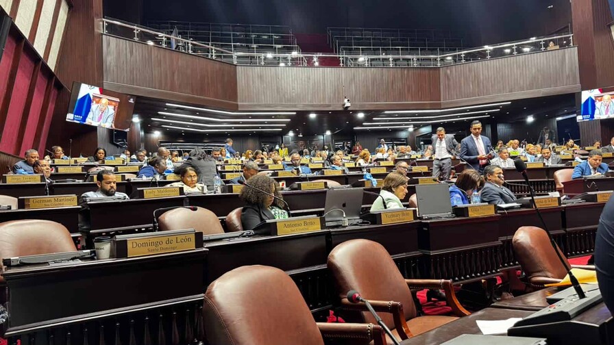 Las reformas laboral, policial y otros proyectos se diluyeron en promesas de prioridad y perimieron