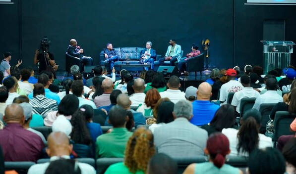Leonel plantea reforzar la lectura comprensiva y el pensamiento cr&iacute;tico en escuelas ante avance de la IA