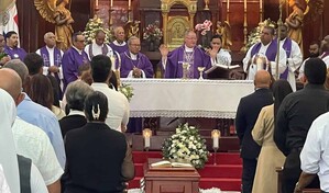 Despiden a monse&ntilde;or Antonio Camilo con misa de cuerpo presente en el Santo Cerro