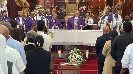 Despiden a monse&ntilde;or Antonio Camilo con misa de cuerpo presente en el Santo Cerro