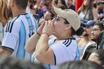 Cientos de personas disfrutan de la final del Mundial de Fútbol en el Malecón Deportivo
