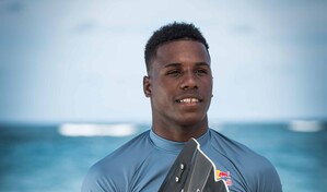 Deury Corniel vuela y sella un oro impecable en el Kite Surf de Santo Domingo 2026