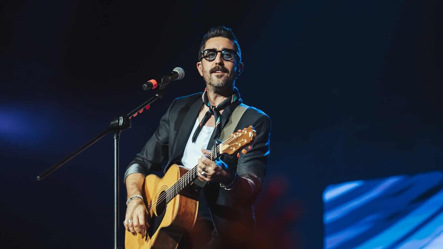 Alex Ubago llega a Santo Domingo con su gira "¿Qué pides tú?" por sus 25 años de carrera Alex Ubago llega a Santo Domingo con su gira "¿Qué pides tú?" por sus 25 años de carrera