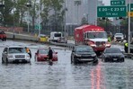 Lluvias torrenciales provocan inundaciones repentinas en Nueva York Lluvias torrenciales provocan inundaciones repentinas en Nueva York
