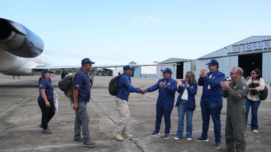 Equipo médico dominicano retorna al país tras culminar misión humanitaria en Venezuela Equipo médico dominicano retorna al país tras culminar misión humanitaria en Venezuela