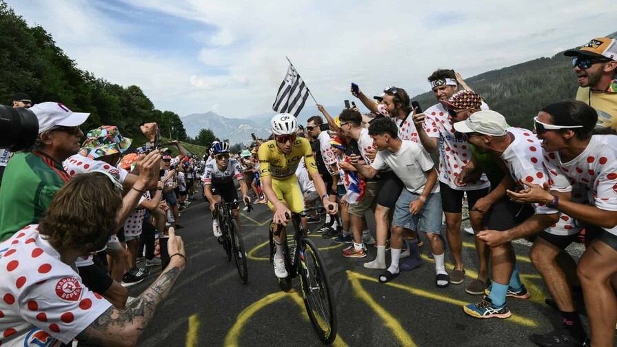 Jonas Vingegaard, segundo en la general, abandona el Tour de Francia tras una caída Jonas Vingegaard, segundo en la general, abandona el Tour de Francia tras una caída
