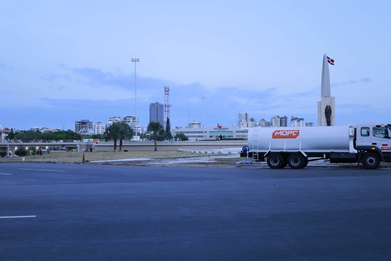 Trabajos del túnel en la Plaza de la Bandera