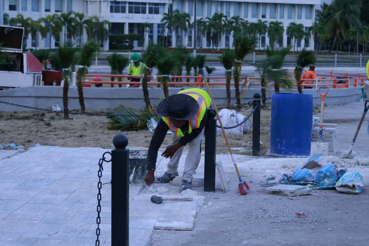 Trabajos del túnel en la Plaza de la Bandera