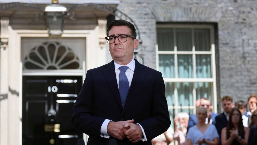 Nuevo primer ministro británico expresa a Trump su compromiso con la defensa Nuevo primer ministro británico expresa a Trump su compromiso con la defensa
