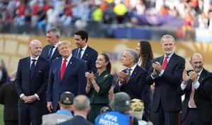 Donald Trump se queda en el escenario junto a Espa&ntilde;a y acapara los focos del Mundial
