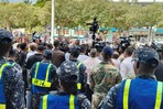 Familiares de hombre que murió tras cinco días en un destacamento protestan frente a la Procuraduría