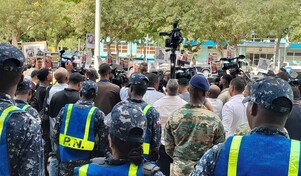 Familiares de hombre que muri&oacute; tras cinco d&iacute;as en un destacamento protestan frente a la Procuradur&iacute;a