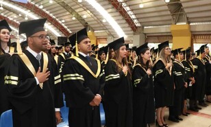 Las universidades dominicanas grad&uacute;an profesionales, pero ignoran los grandes problemas nacionales