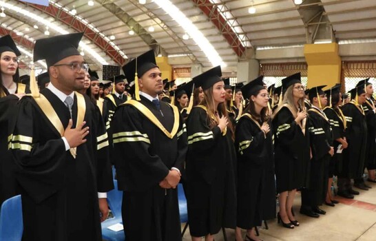 Las universidades dominicanas grad&uacute;an profesionales, pero ignoran los grandes problemas nacionales