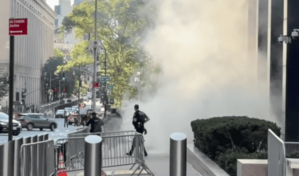 Hombre provoca un incendio con fuegos artificiales frente a sede del ICE en Nueva York