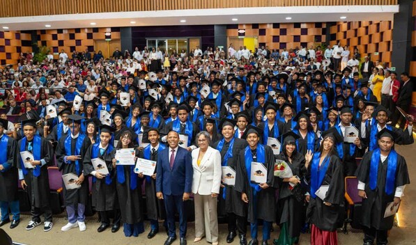 Un grupo de 620 bachiller se grad&uacute;a en formaci&oacute;n vial; una necesidad real del pa&iacute;s