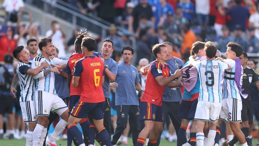 La FIFA nombra instructor disciplinario para investigar incidentes de Argentina La FIFA nombra instructor disciplinario para investigar incidentes de Argentina