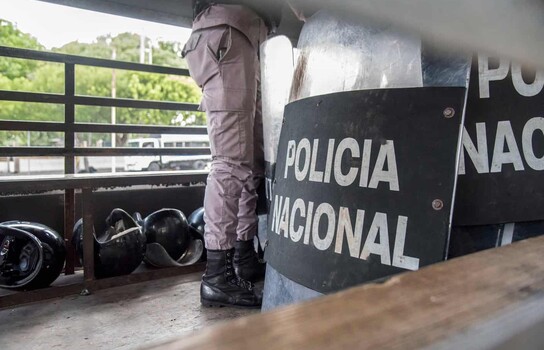 Un uniforme, una bala y demasiadas preguntas