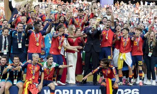 El  rey Felipe VI y la familia real celebran con Espa&ntilde;a la conquista del Mundial 2026