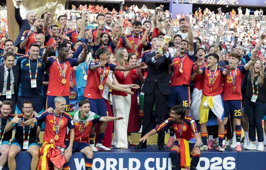 El  rey Felipe VI y la familia real celebran con Espa&ntilde;a la conquista del Mundial 2026