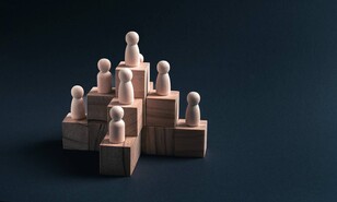Pensamiento estrat&eacute;gico, pol&iacute;tica y la teor&iacute;a de los juegos para la toma de decisiones