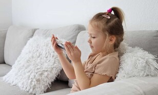 Las redes sociales en la infancia: una epidemia insidiosa