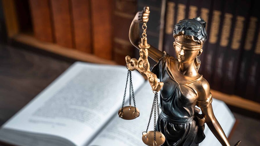 El país completo no cabe en un Código Penal El país completo no cabe en un Código Penal