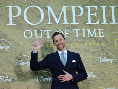 Tom Hiddleston habla de documental sobre Pompeya