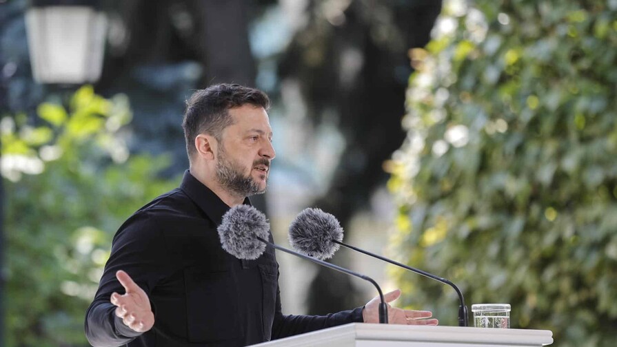 Zelenski enfrenta una crisis política cada vez más profunda mientras las protestas se intensifican Zelenski enfrenta una crisis política cada vez más profunda mientras las protestas se intensifican