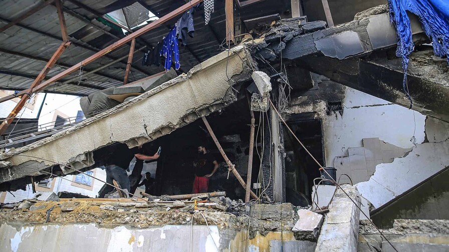 Ascienden a 12 los muertos palestinos de este martes tras un nuevo ataque israelí en Gaza Ascienden a 12 los muertos palestinos de este martes tras un nuevo ataque israelí en Gaza