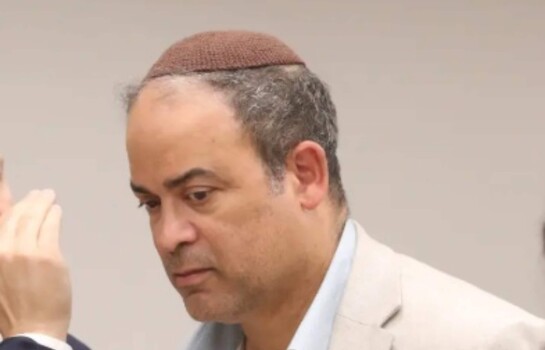 M&eacute;dico dominicano acusado de ejercer sin licencia en NY ten&iacute;a dos arrestos previos