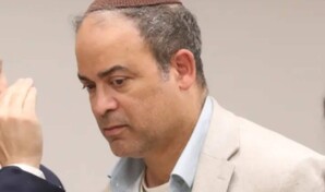 Médico dominicano vinculado a muerte de paciente en el Bronx admitió no tener licencia para ejercer en NY