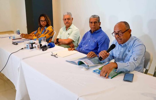Academia de Ciencias y la UASD advierten sobre riesgos ambientales de la Autopista del &Aacute;mbar
