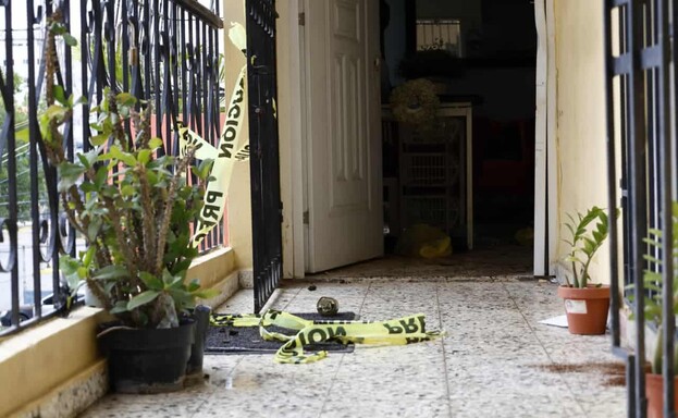 Hallan cad&aacute;veres de madre e hijo en avanzado estado de descomposici&oacute;n en apartamento  en Bella Vista