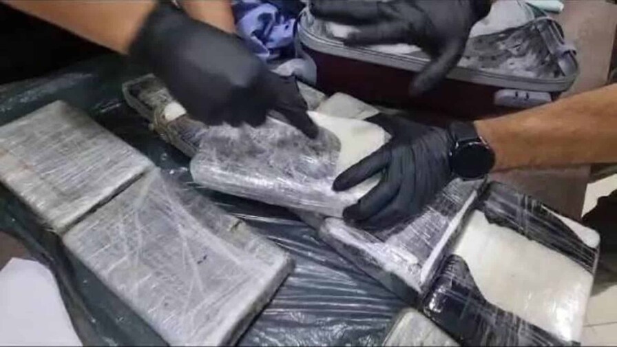 Aeropuerto de Ciudad de México ha incautado 156 toneladas de mercancía ilegal en un año