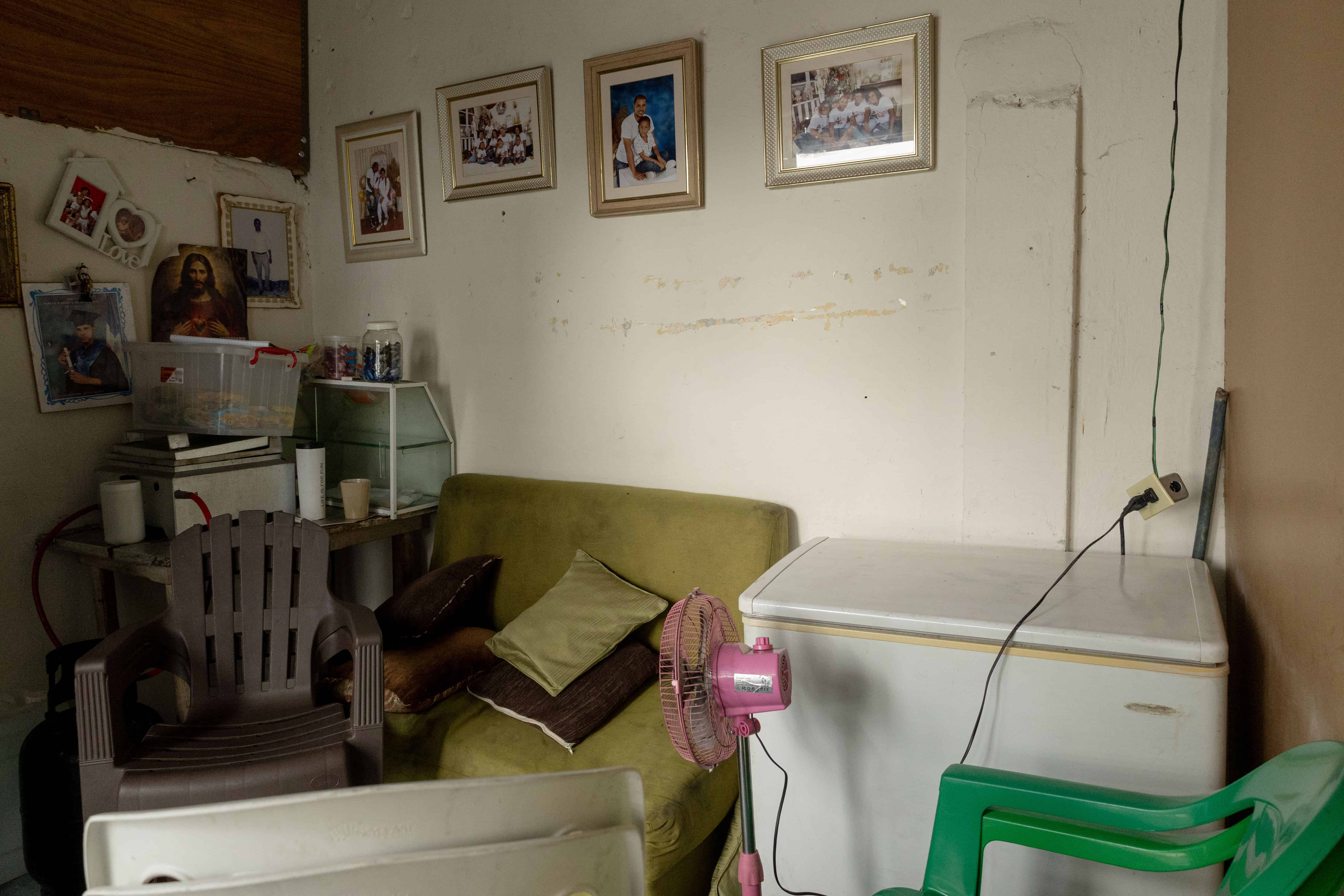 Una de las casas del barrio construido ilegalmente