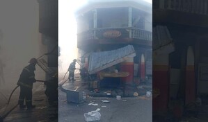 Explosi&oacute;n de cilindro de gas provoca incendio en cafeter&iacute;a en Guaricanos; hay cuatro lesionados