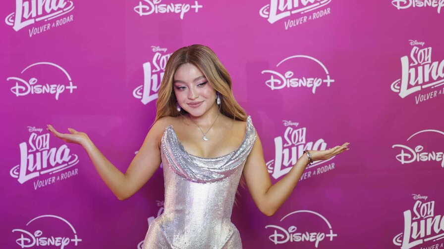 Karol Sevilla Y El Elenco De Soy Luna Se Re nen Para Emotivo Adi s 