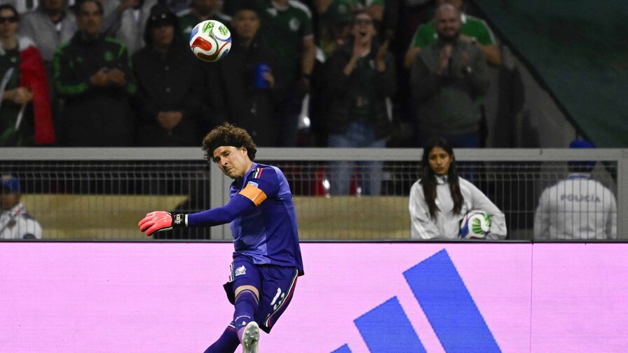El portero mexicano Guillermo Ochoa anuncia su retiro del fútbol tras disputar su sexto Mundial El portero mexicano Guillermo Ochoa anuncia su retiro del fútbol tras disputar su sexto Mundial