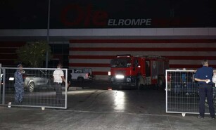 Bomberos sofocan incendio en supermercado Ol&eacute; de la Jacobo Majluta
