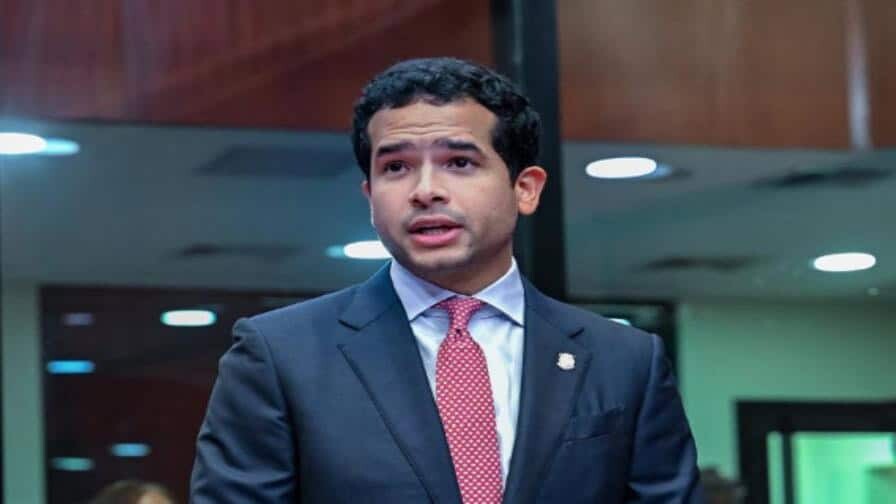 Omar Fern&aacute;ndez propuso cambios al C&oacute;digo Penal en la sesi&oacute;n final, pero fueron rechazados