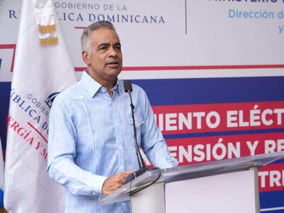 El decreto que confirma a Joel Santos en el CUED y Energía y Minas