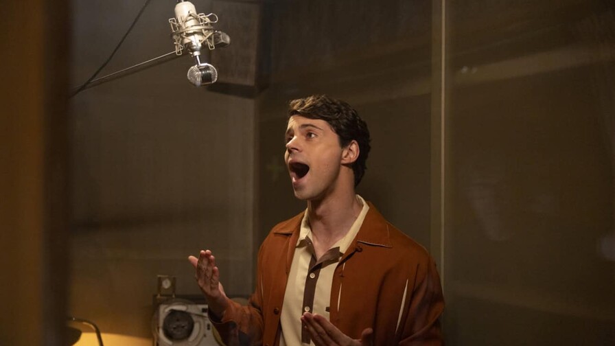 Netflix estrenará el 9 de octubre Aquel, la serie basada en la vida de Raphael Netflix estrenará el 9 de octubre Aquel, la serie basada en la vida de Raphael