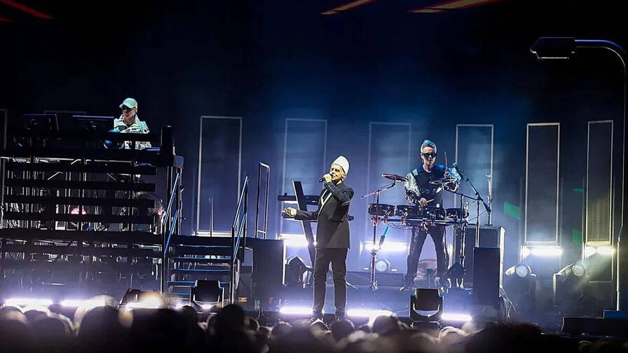Pet Shop Boys convierten Valencia en una gran pista de baile con cuatro décadas de éxitos