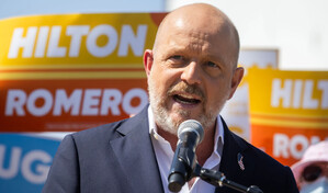 Candidato republicano a gobernador de California busca atraer a votantes que rechazan a Trump