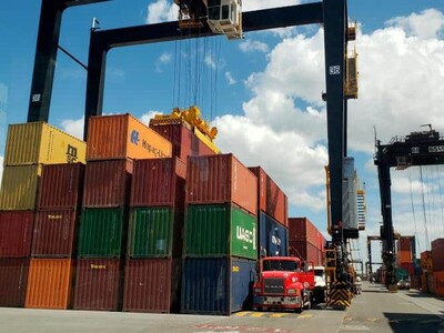 Decreto 502-26 prohíbe importaciones de mercancía trabajo forzoso